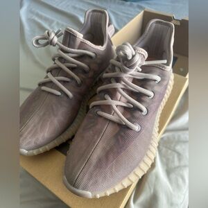 Yeezy Boost 350 V2. Size 6. Mono Mist. Perfect condition.